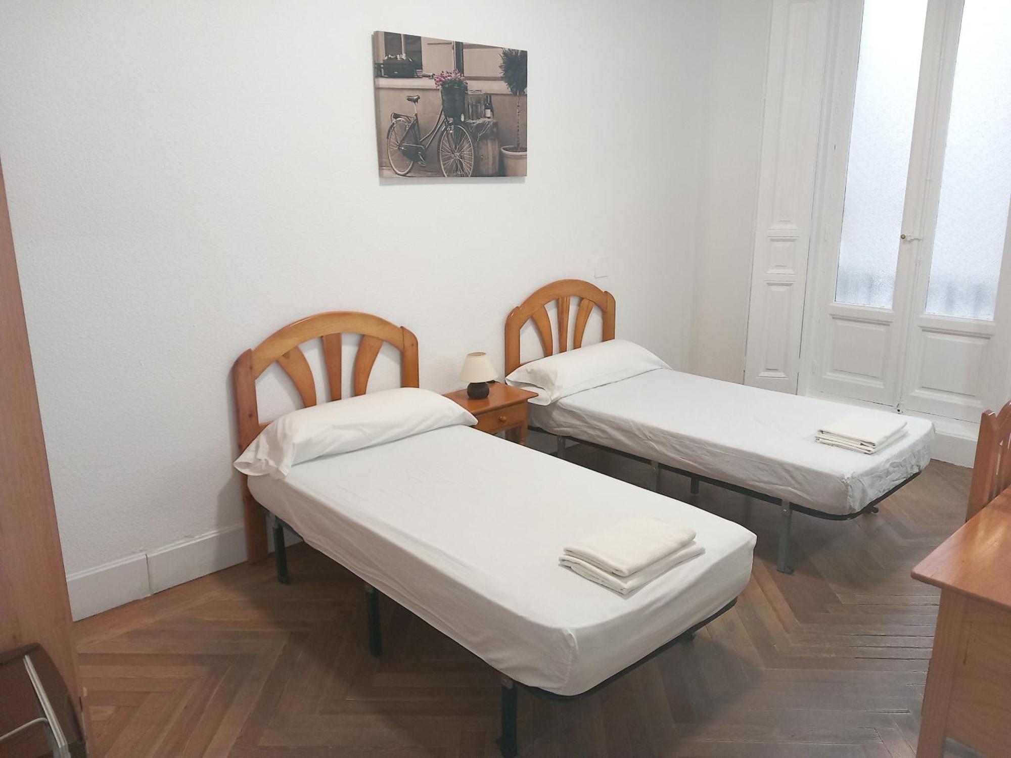 Hostal Miralva Madrid Kültér fotó