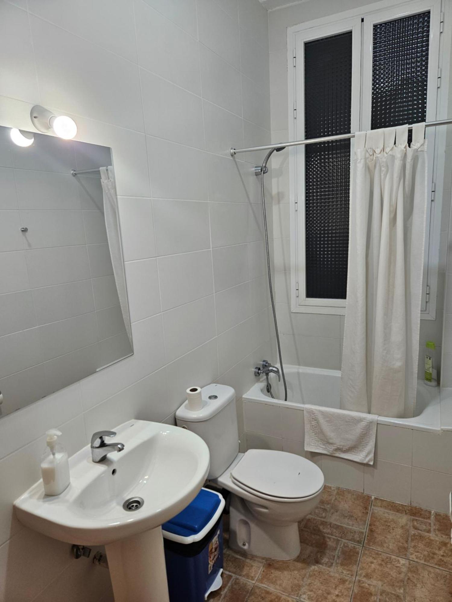 Hostal Miralva Madrid Kültér fotó